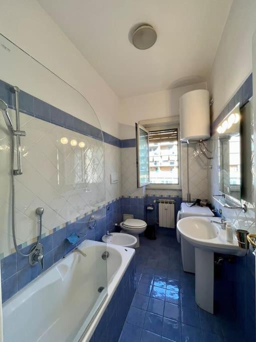 Elegante E Centrale Trilocale A Trastevere Rom