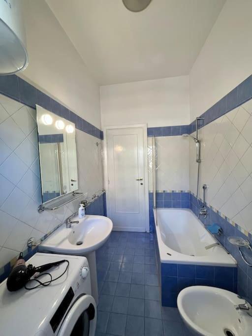 Apartment Elegante E Centrale Trilocale A Trastevere