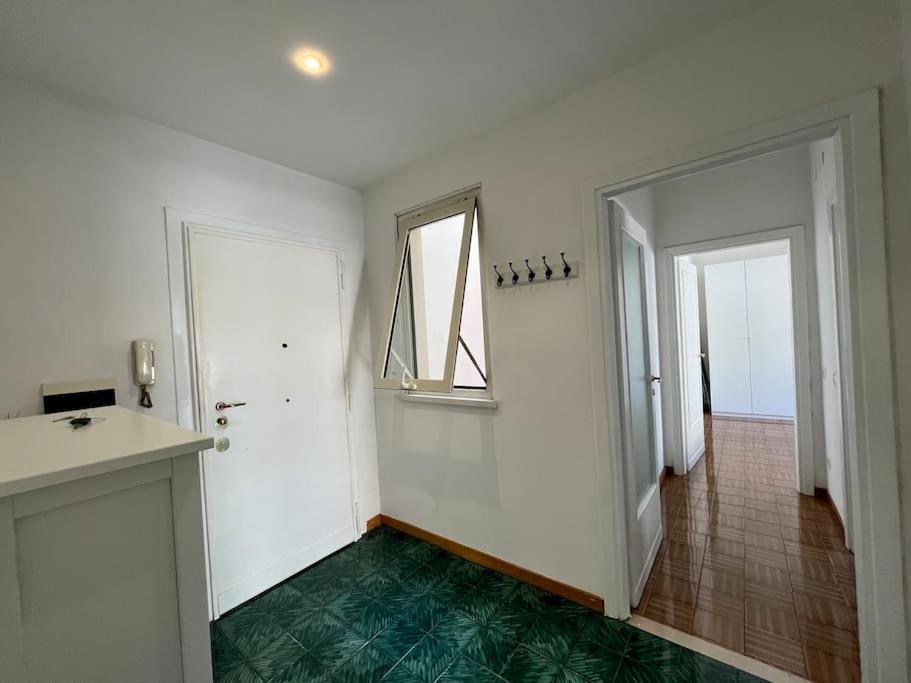 Elegante E Centrale Trilocale A Trastevere Apartment *