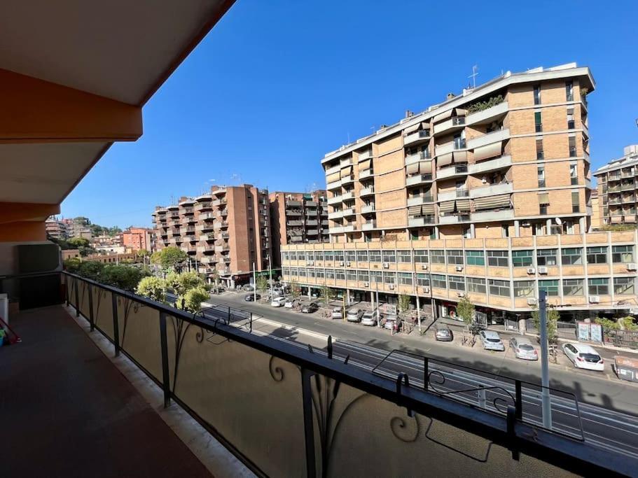 Elegante E Centrale Trilocale A Trastevere Rom